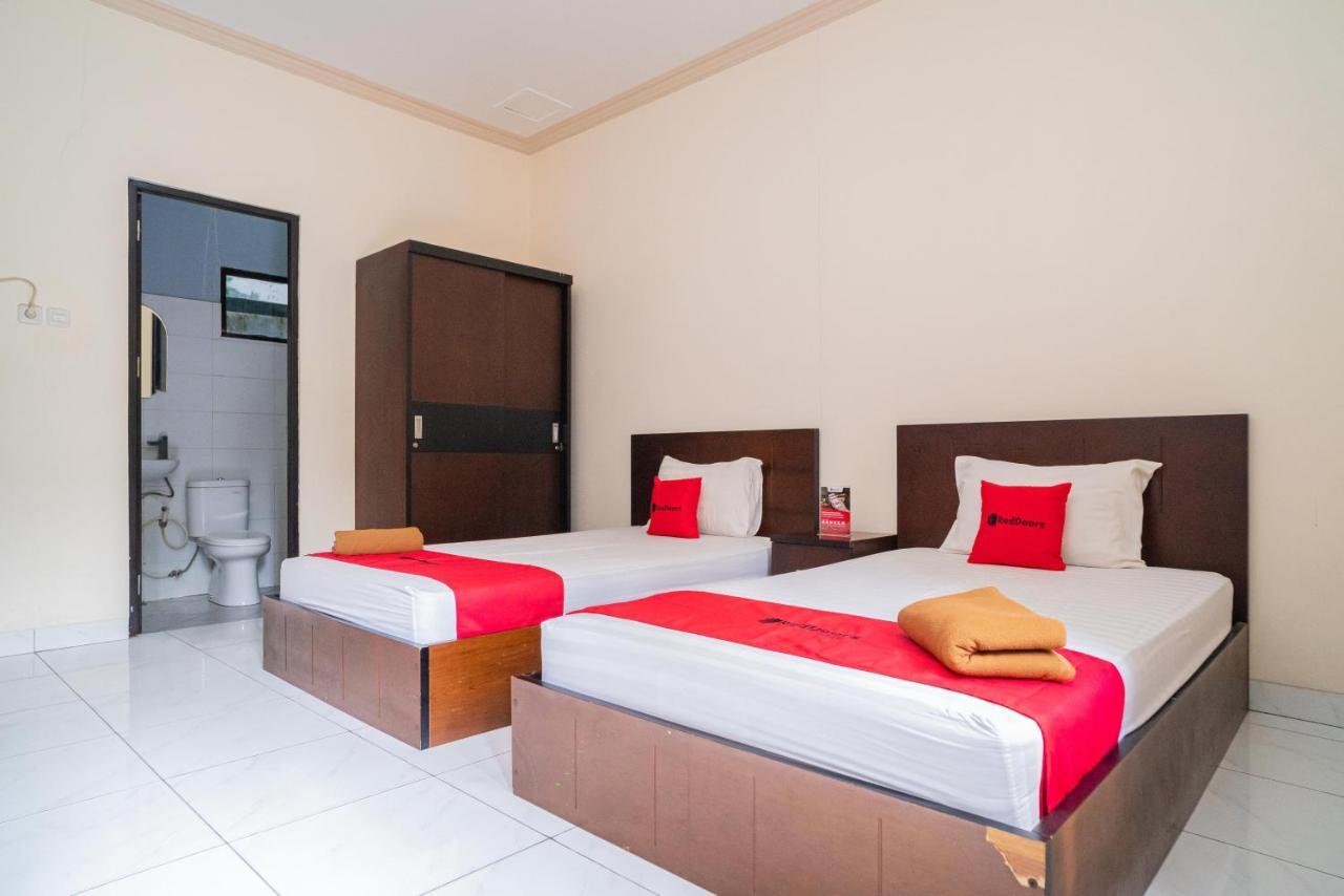 פלנגקראיה Reddoorz @ Wisma Pangrango מראה חיצוני תמונה