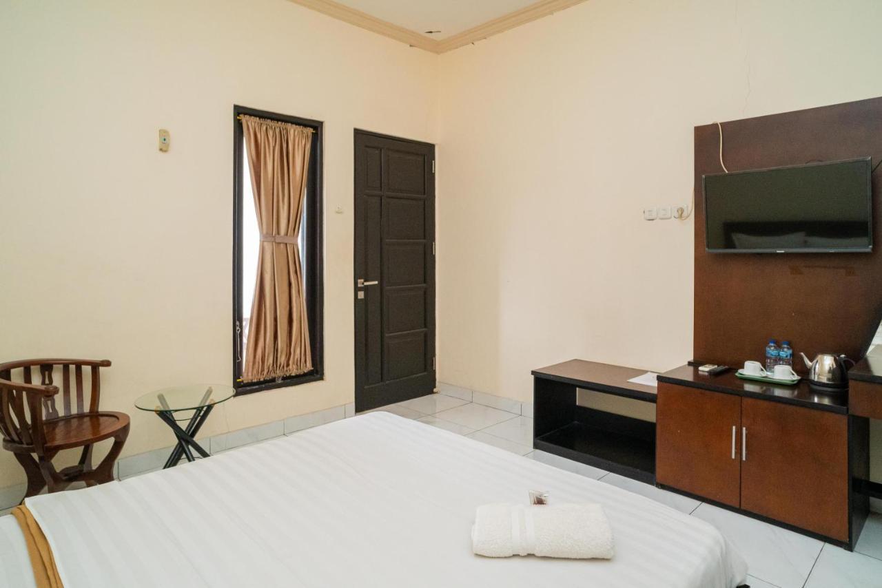 פלנגקראיה Reddoorz @ Wisma Pangrango מראה חיצוני תמונה