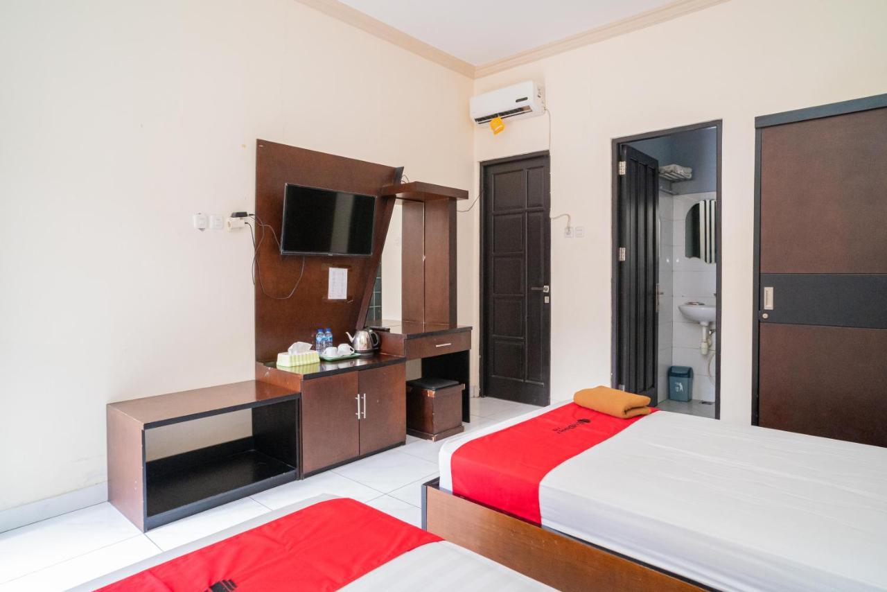 פלנגקראיה Reddoorz @ Wisma Pangrango מראה חיצוני תמונה