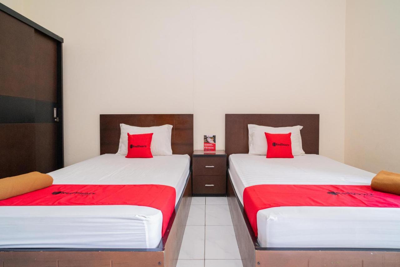 פלנגקראיה Reddoorz @ Wisma Pangrango מראה חיצוני תמונה