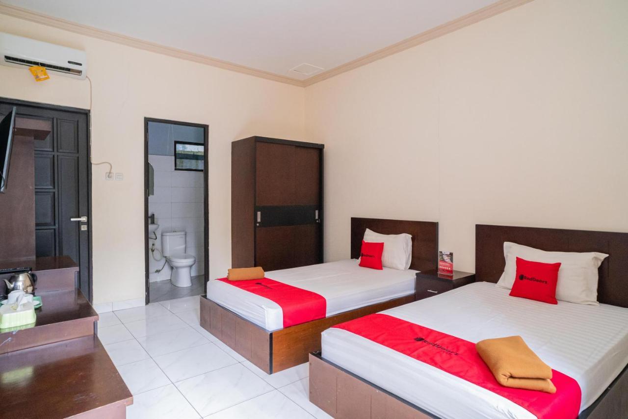פלנגקראיה Reddoorz @ Wisma Pangrango מראה חיצוני תמונה